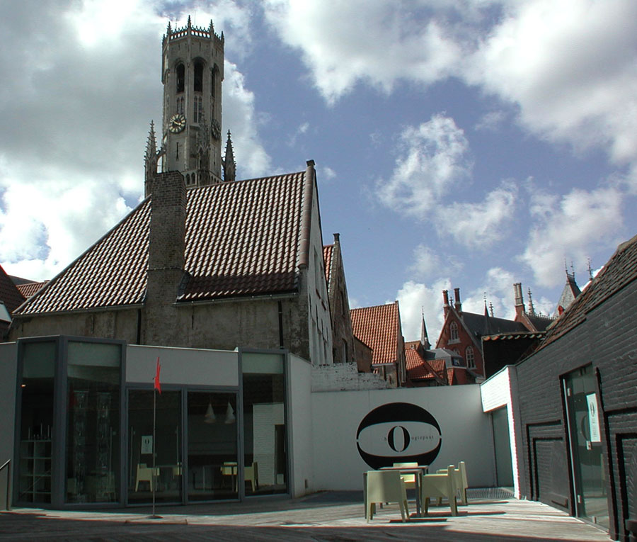 ArtoNivo art gallery in Brugge, Belgium